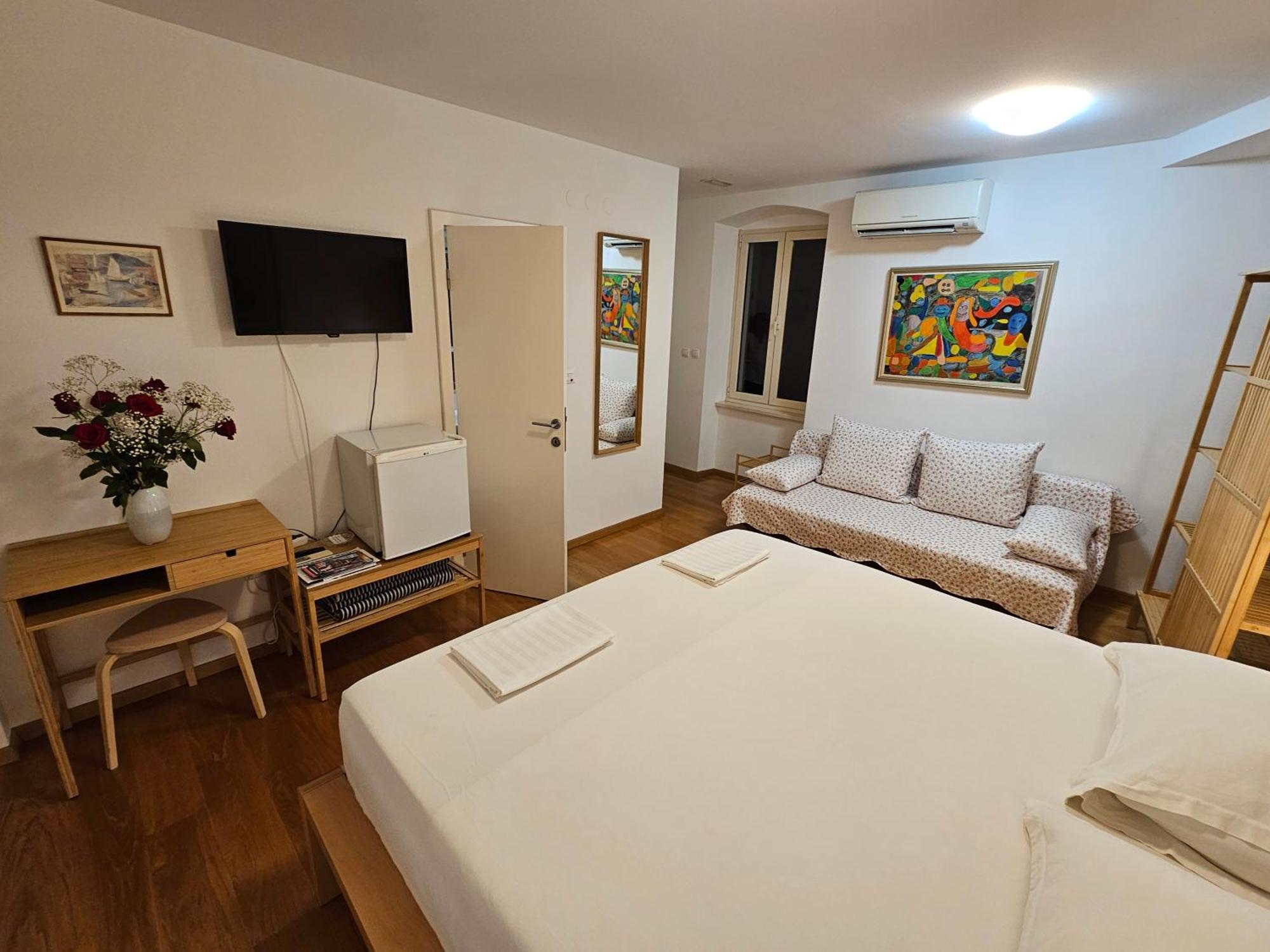 Malena Palace Experience Сплит Экстерьер фото